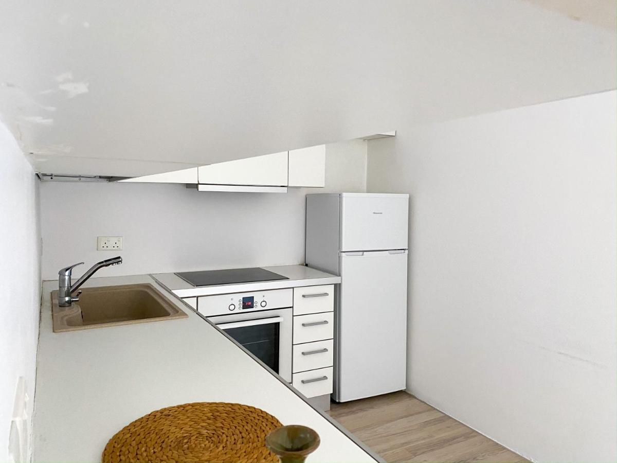 Summer Getaway: Stunning 1 Bedroom Apartment! Polis Dış mekan fotoğraf